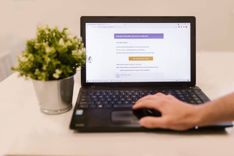 Outils d'emailing pour professionnels : bien relancer son réseau sans spammer